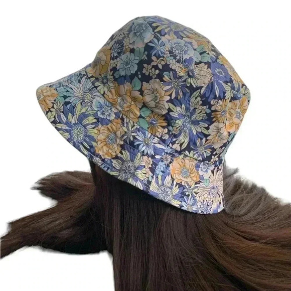 Boutique Handcrafted Blue Flirty Floral Print Beach Reversible Bucket Hat OSFM - Picture 5 of 7